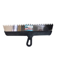 Шпатель зубчатый 450×8 мм с пластиковой ручкой, "MAXIMUM" MX 11748-1